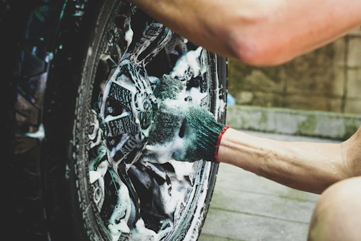 Gi bilen en skikkelig vårvask