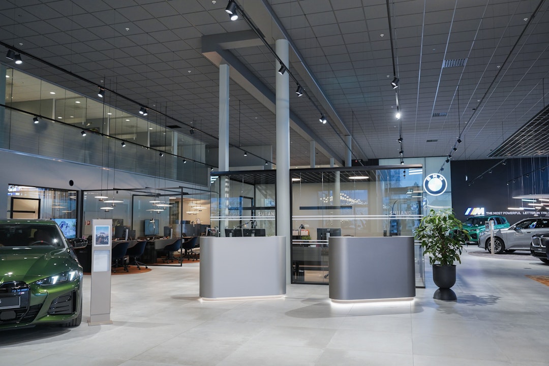 Sulland Trondheim BMW og MINI har åpnet Norges mest moderne bilbutikk